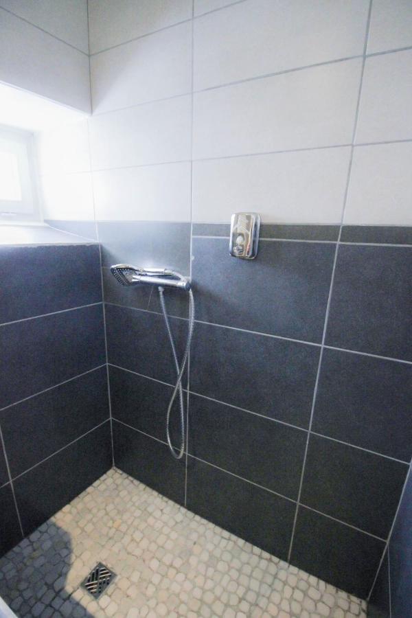 Appartement Calme Et Spacieux, Cite Et Ville A Pied, Wifi, 2 Chambres, 3 Lits Carcassone Exterior photo