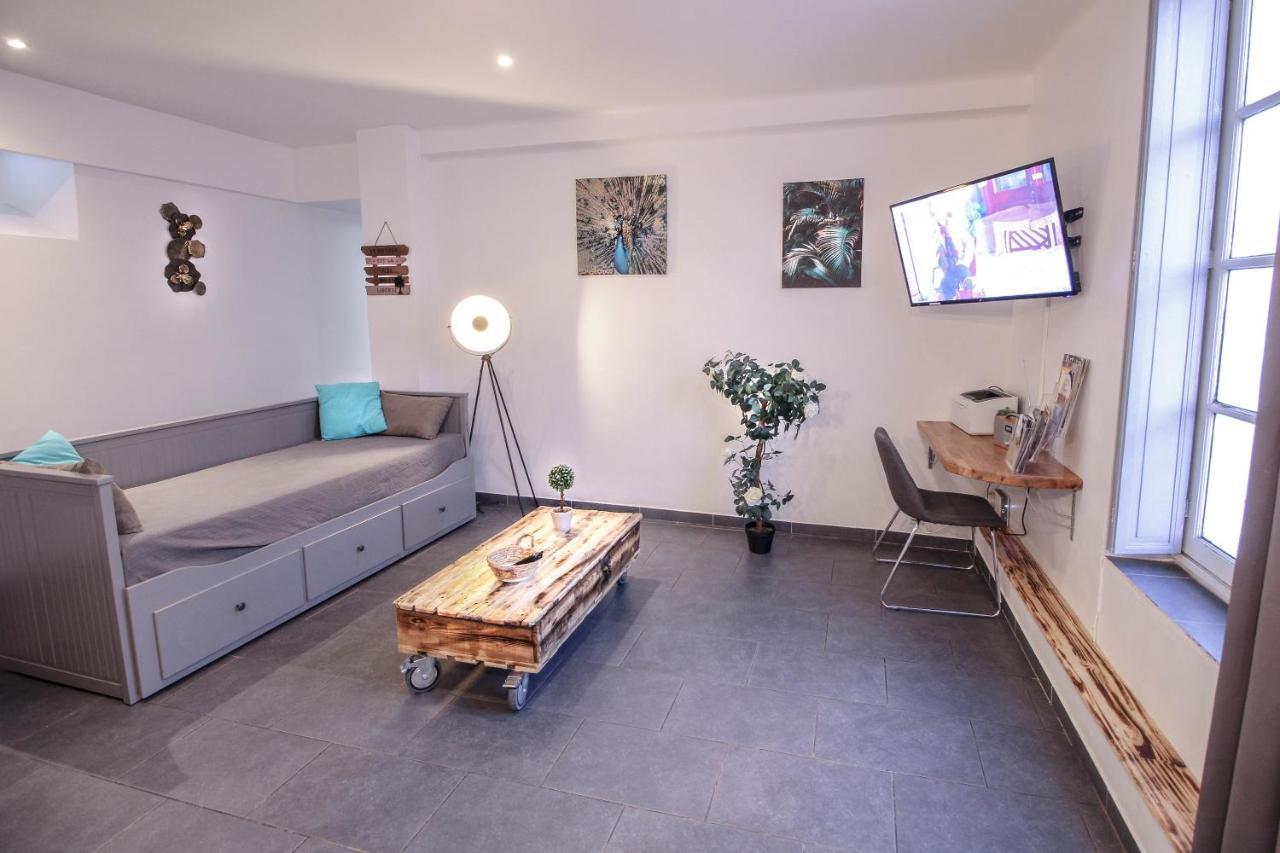 Appartement Calme Et Spacieux, Cite Et Ville A Pied, Wifi, 2 Chambres, 3 Lits Carcassone Exterior photo
